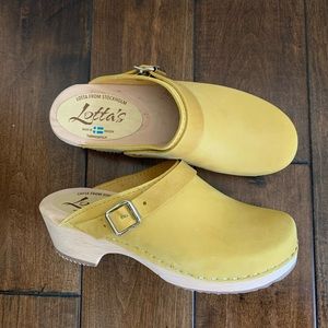 NEW yellow nubuck leather lotta clogs 38